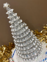 Load image into Gallery viewer, Hershey’s Kisses Christmas Tree
